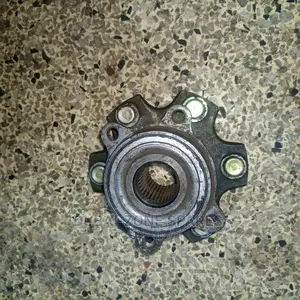 EX Japan Front Rear Hubs 17-Bolt Pajero Available on Offer.