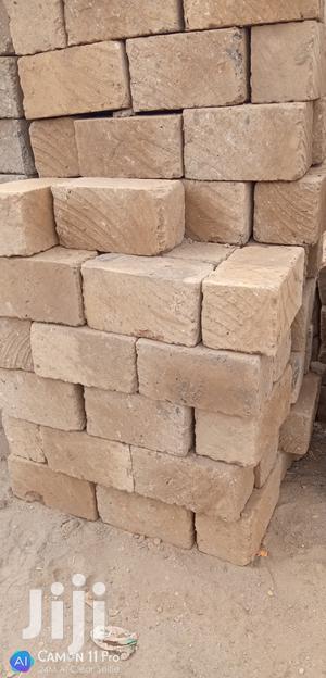 Machine Cut Stones - thumbnail 2