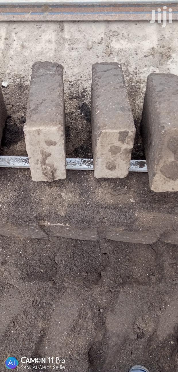 Machine Cut Stones - thumbnail 2