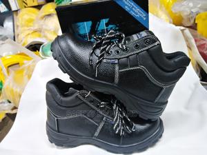 Safety Boots Available In Wholesale And Retail - thumbnail 2