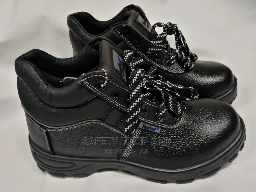 Safety Boots Available In Wholesale And Retail