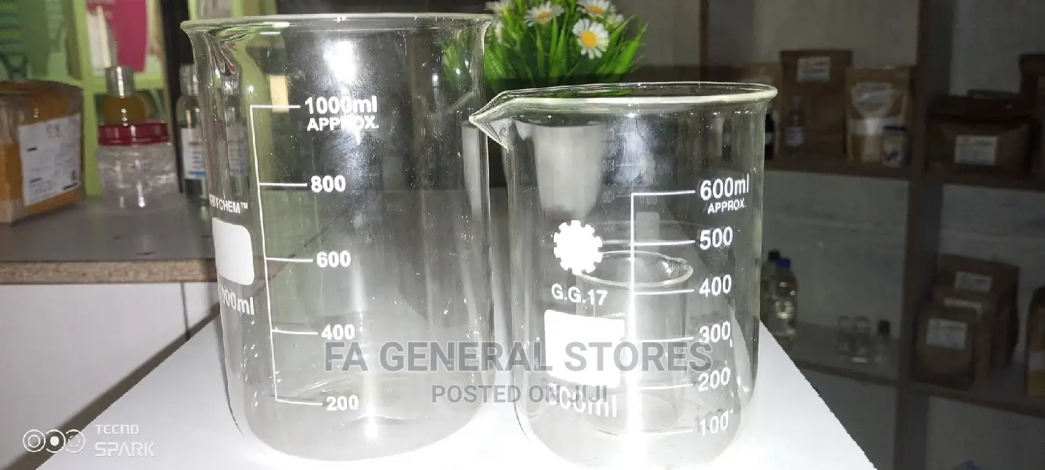 Glass and Plastic Beakers