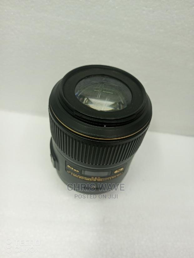 Nikon 105mm F2.8 With VR Manual Lens - thumbnail 2