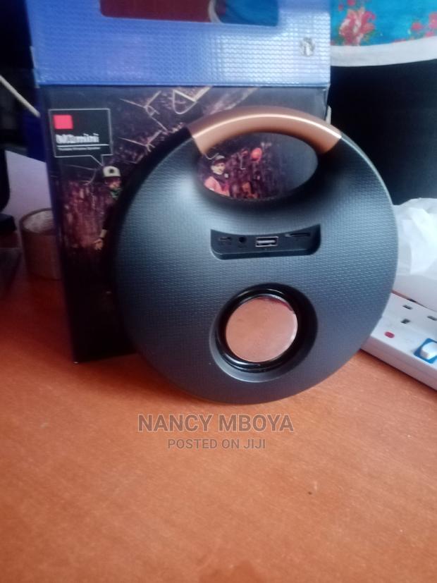 M1 Wireless Bluetooth Speaker - thumbnail 3