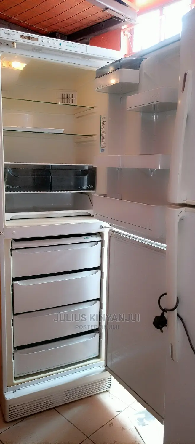 350L Hotpoint Fridge