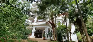 Luxury 3-Bedroom All-en-Suite Apartment for Holiday Bookings