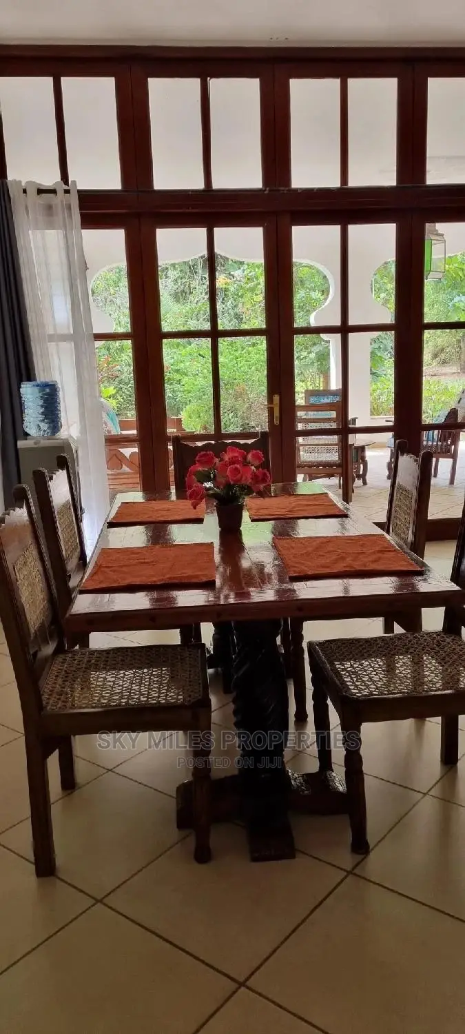 Luxury 3-Bedroom All-en-Suite Apartment for Holiday Bookings