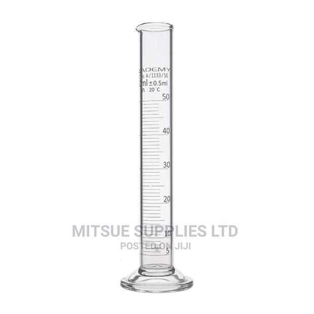 A Set of 5 Measuring Cylinder 250ml Glass (Griffchem)