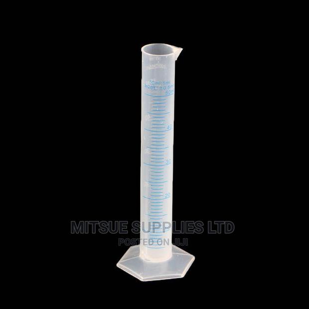 Measuring Cylinder 2000ml Plastic - main view