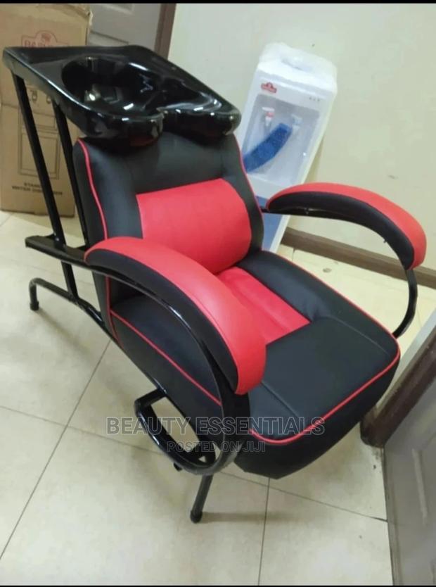 Simple Local Shampoo Sink - main view