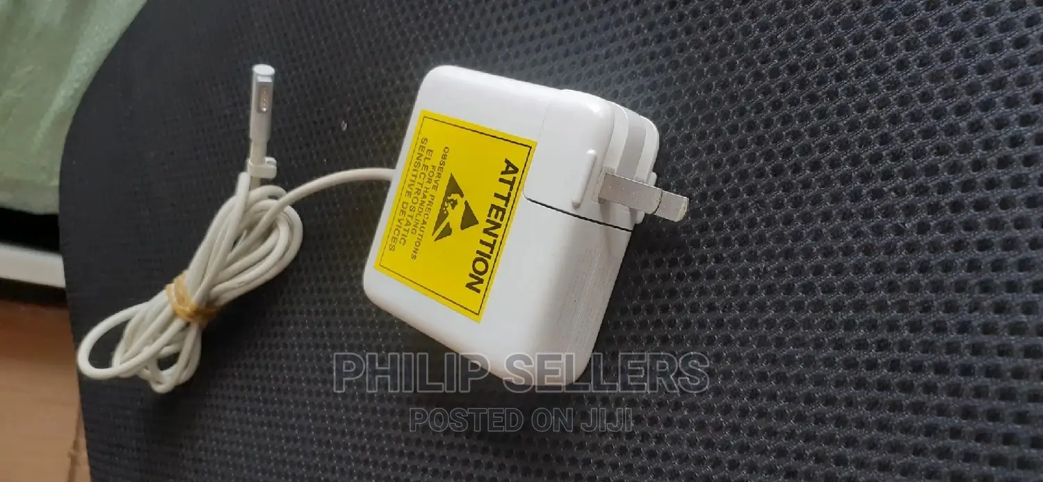 EX-UK Apple 45W Magsafe 2 Macbook Pro / Air Power Adapter -