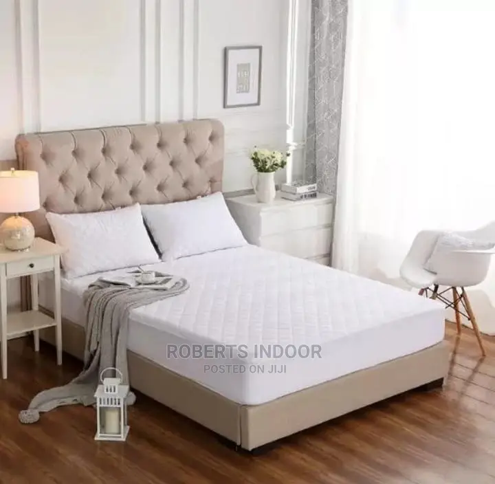 6*6 White Mattress Protector