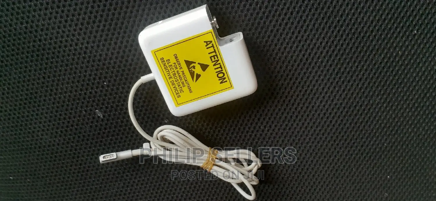 Original APPLE Macbook Pro 60W Magsafe Power Adapter Charger