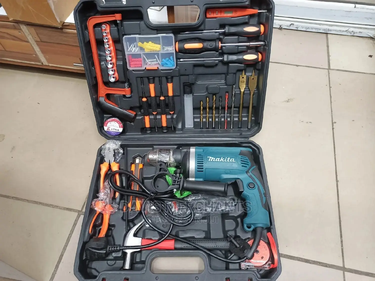 Makita Tools Set With a Impact Drill