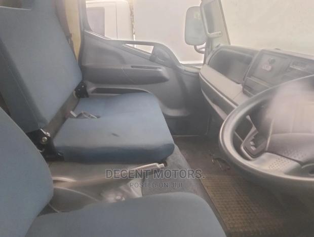 Mitsubishi Fuso - thumbnail 3