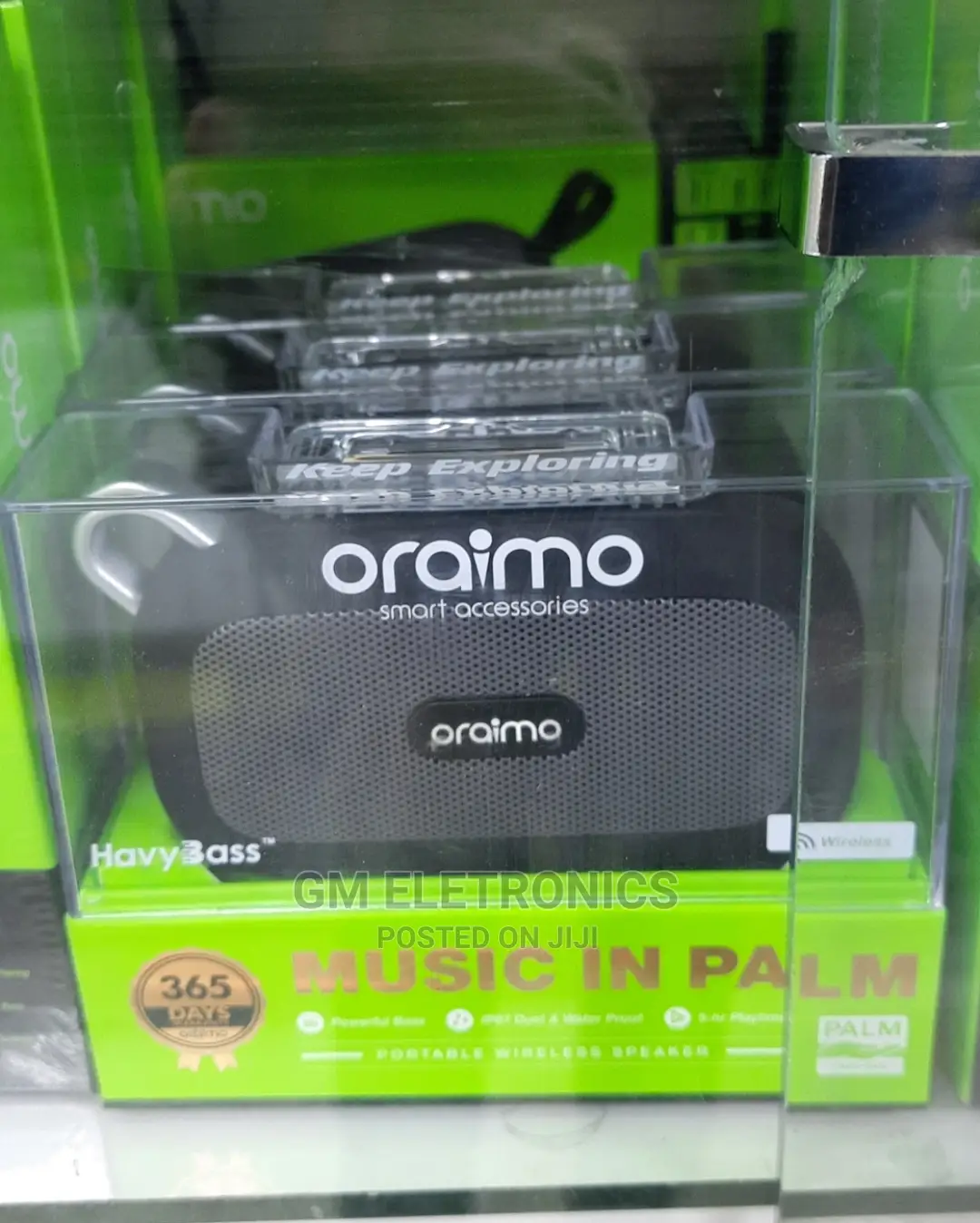 Oraimoobs -04s Palm BT Speaker.