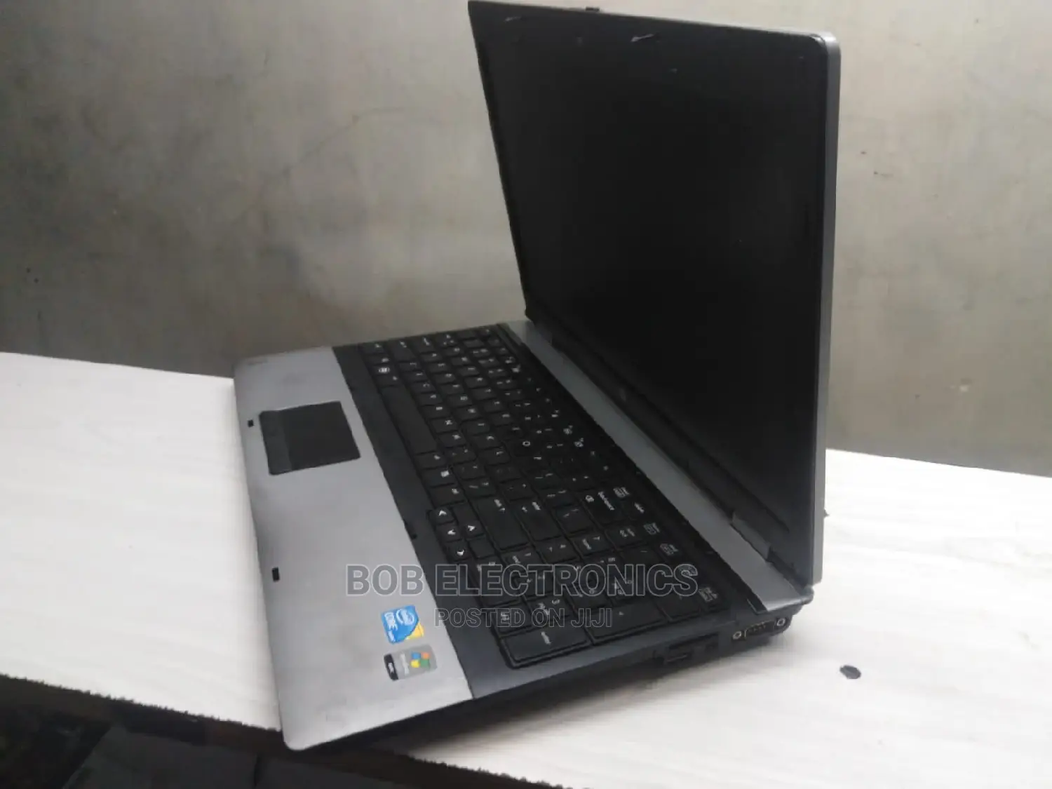 Laptop Toshiba Satellite C55 4GB Intel Celeron 320GB