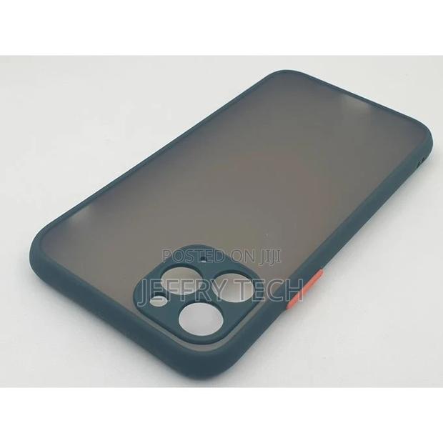 Apple iPhone 11 Pro Silicone Cover With Soft Edges Camera - thumbnail 3
