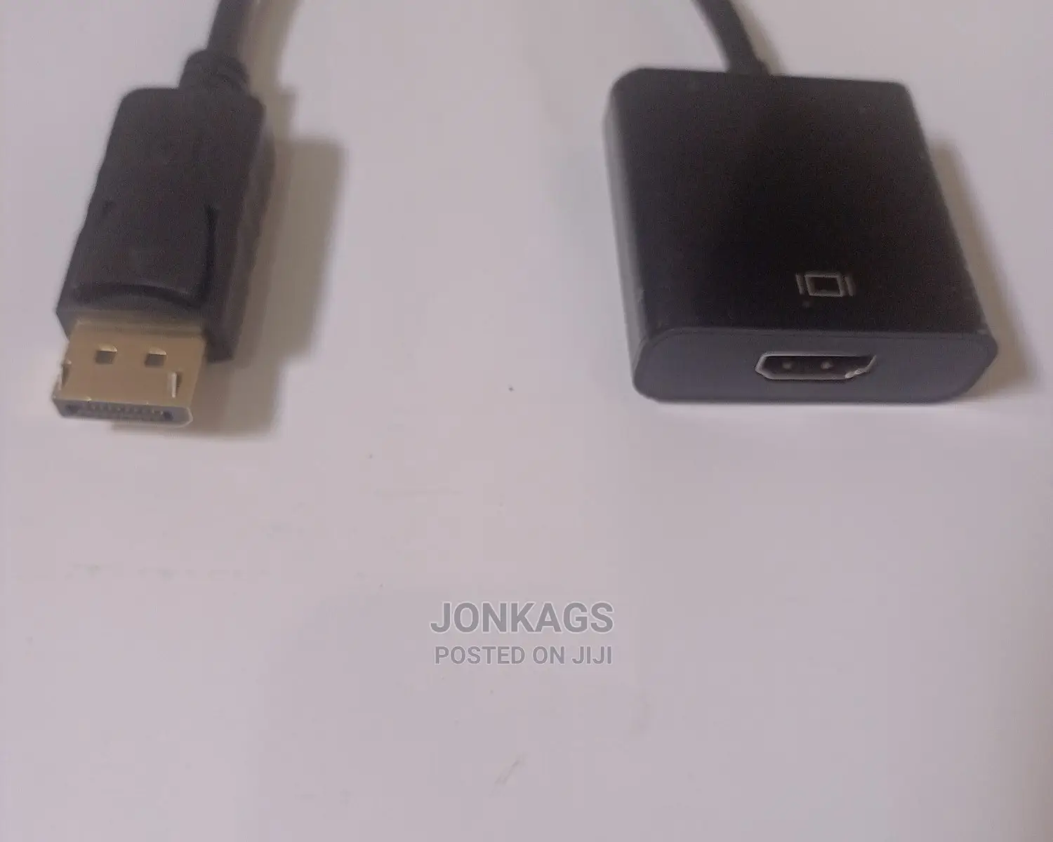 Display Port to HDMI Adapter