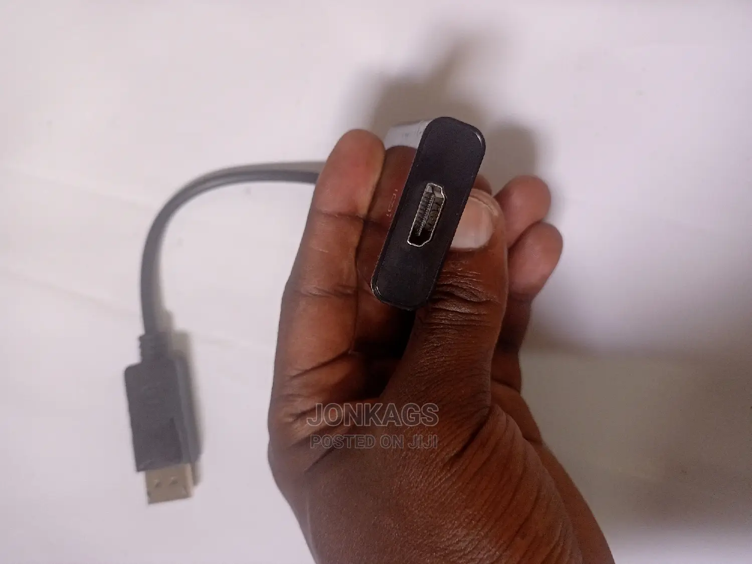 Display Port to HDMI Adapter