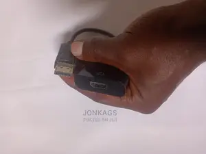 Display Port to HDMI Adapter