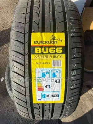 225/35 R19 Black Lion Tyre