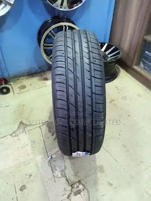 215/60r17 Falken Tyre
