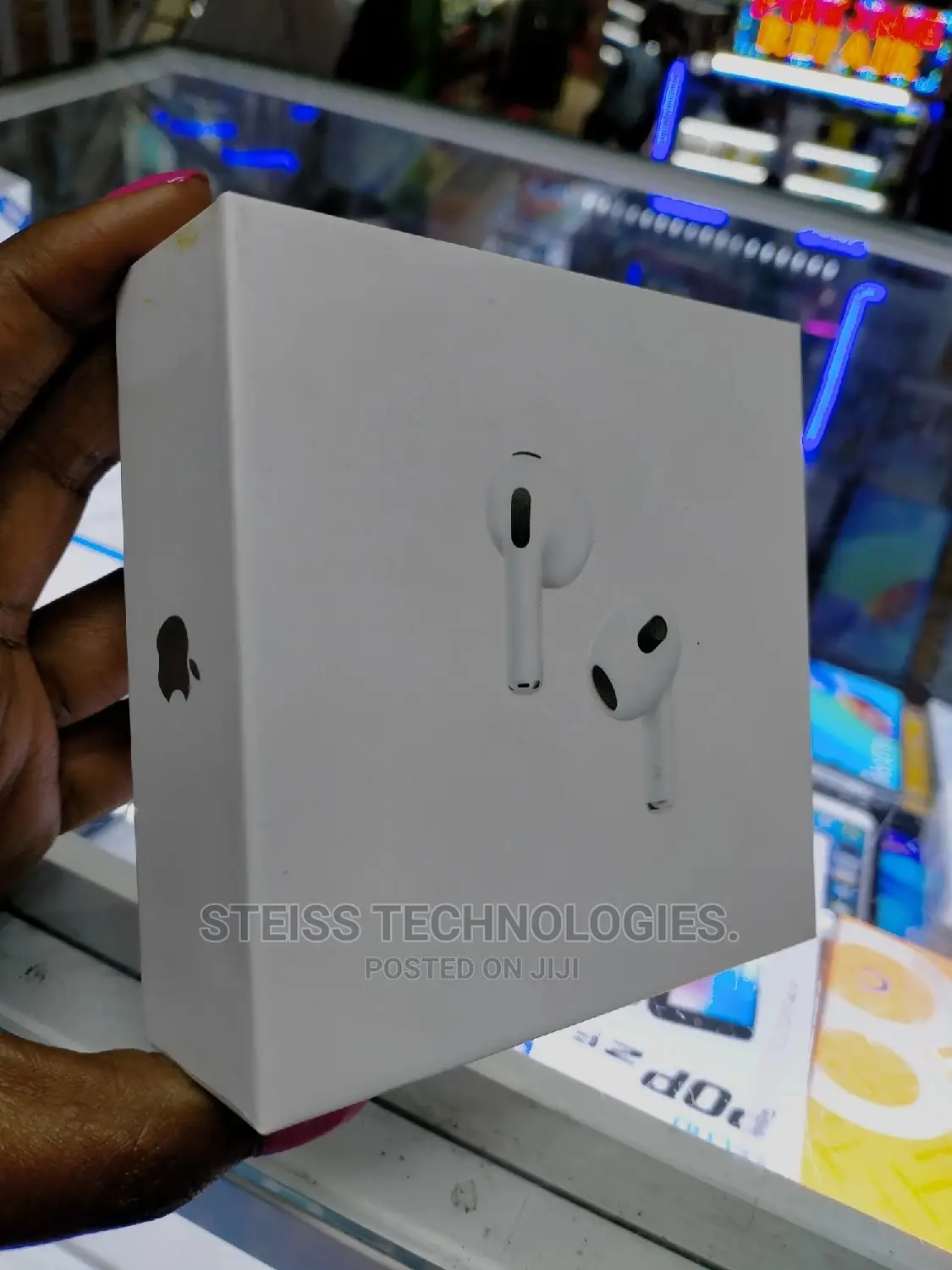 Airpods With Magsafe.