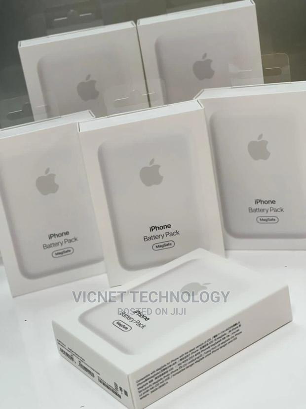 iPhone Battery Pack - main view