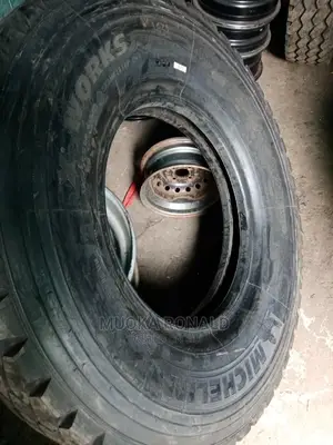325/95r24 Michelin Tyre