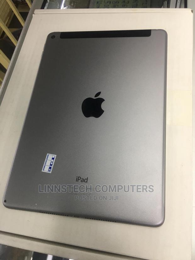 Apple iPad Air 2 64 GB Gray - main view