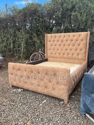 5/6 Bed/ Tufted Bed/Bed
