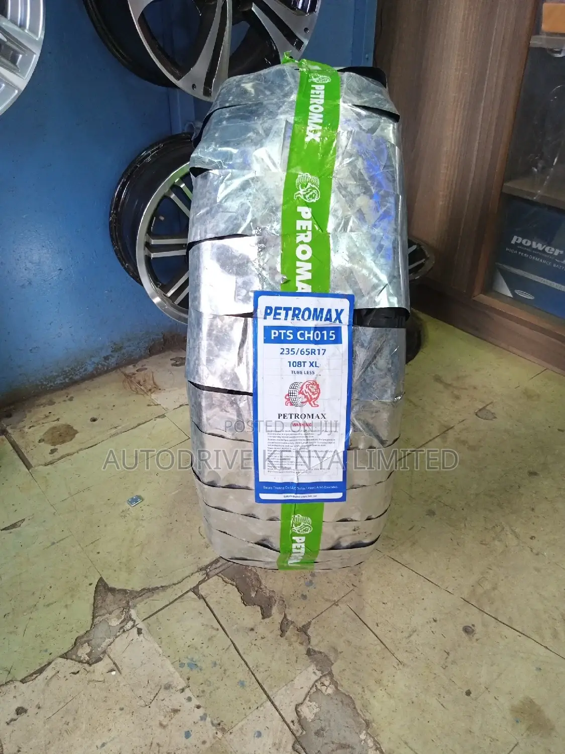 235/65r17 Petromax A/T