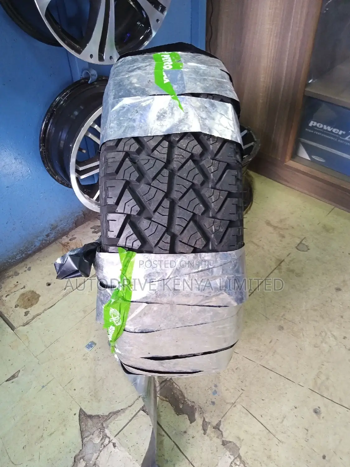 235/65r17 Petromax A/T