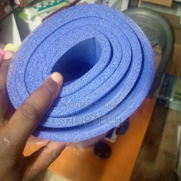 10 Mm Yoga Mat. - thumbnail 2
