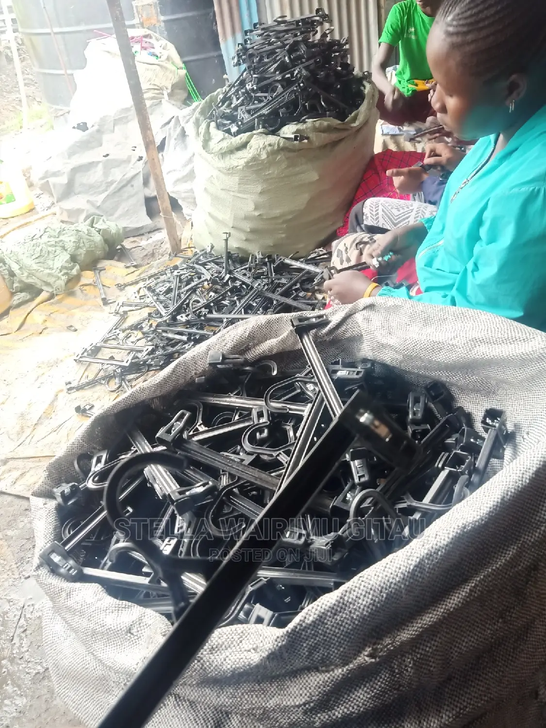 Clip Black Plastic Hangers