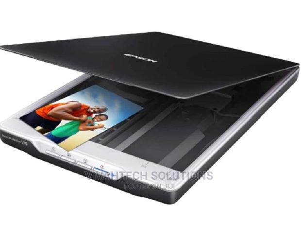 Epson Flatbed Scanner V19 - main view