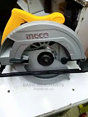 Ingco Circular Saw 7" With a Blade