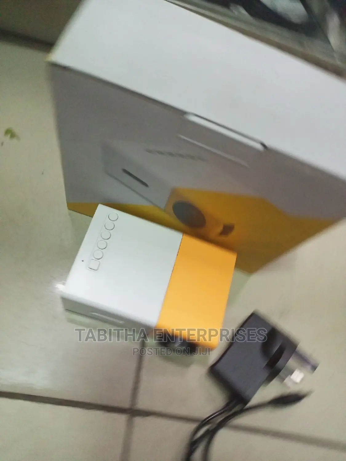 Projector (Entertainment)