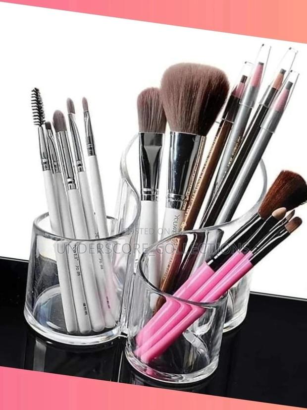 Make Up Storage Holder - main view