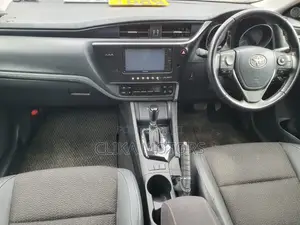 Toyota Auris 2016 White