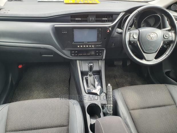 Toyota Auris 2016 White - thumbnail 4