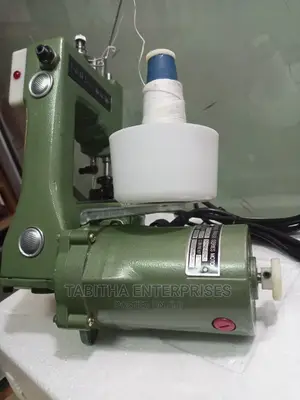 Sewing Machine /Bag Closer New