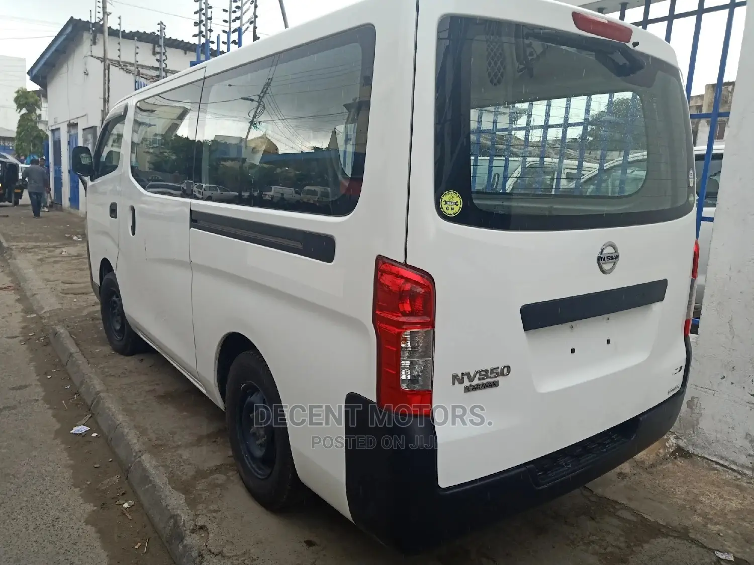 Nissan Caravan 2014 White