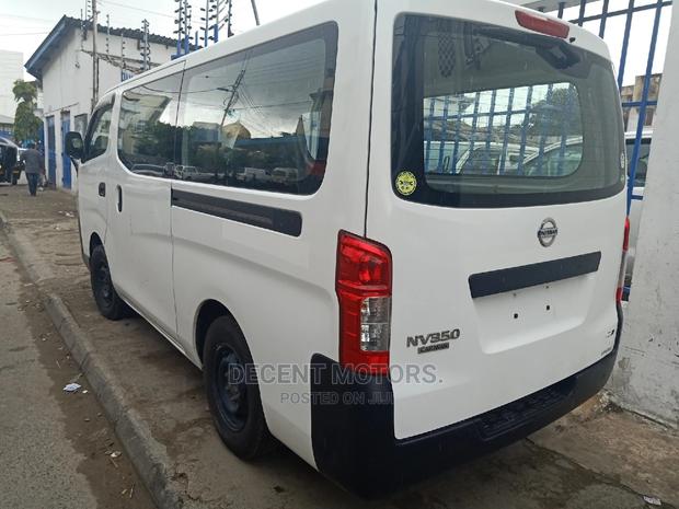 Nissan Caravan 2014 White