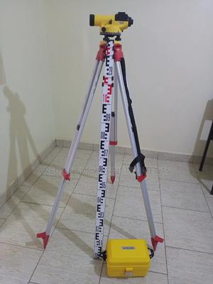 Automatic Dumpy Level Set - thumbnail 2