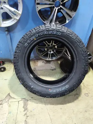 235/60r18 Comforser a/T