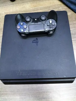 Slim Playstation 4 Used
