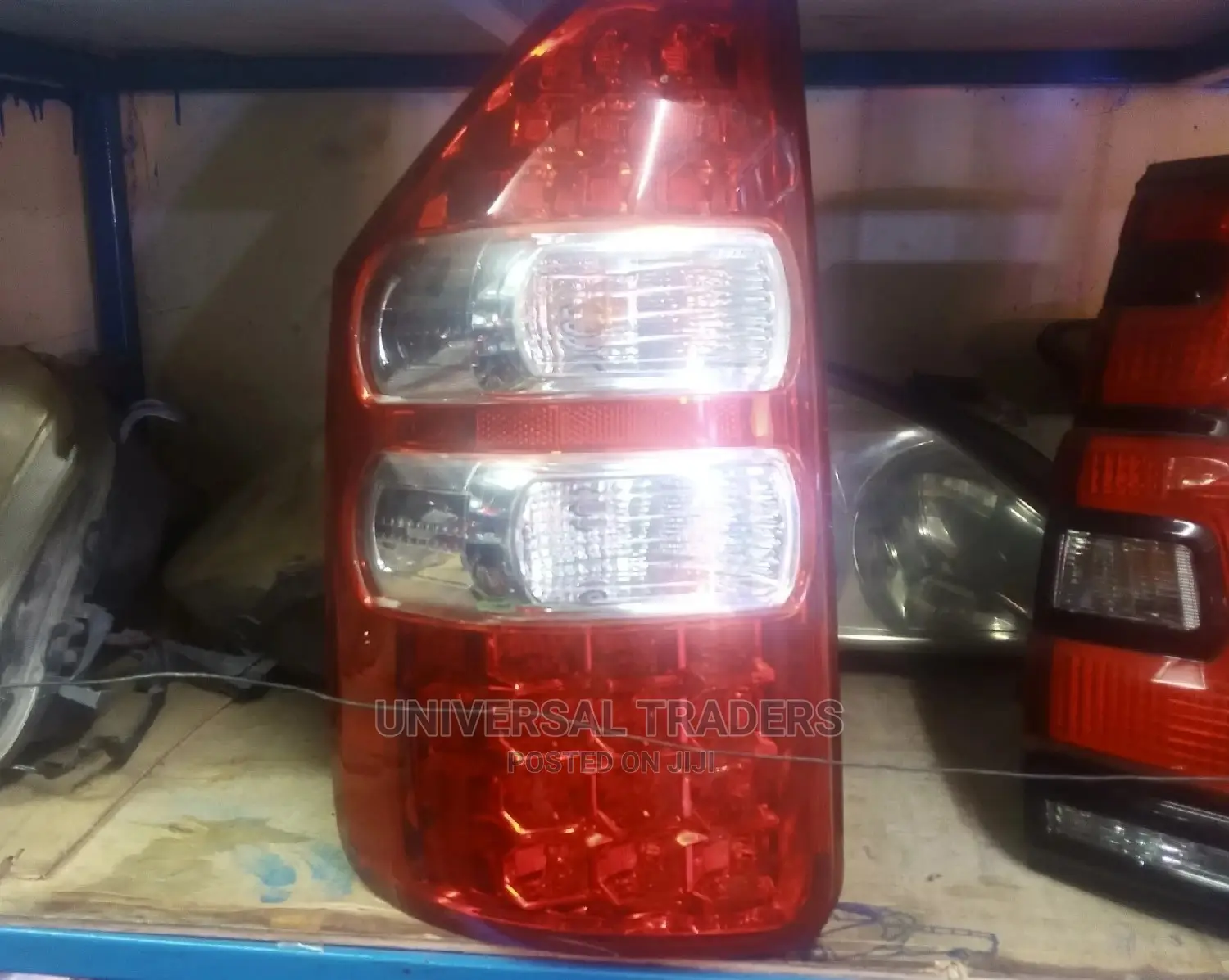 Noah 2012 Rear/Tail/Brake Lights