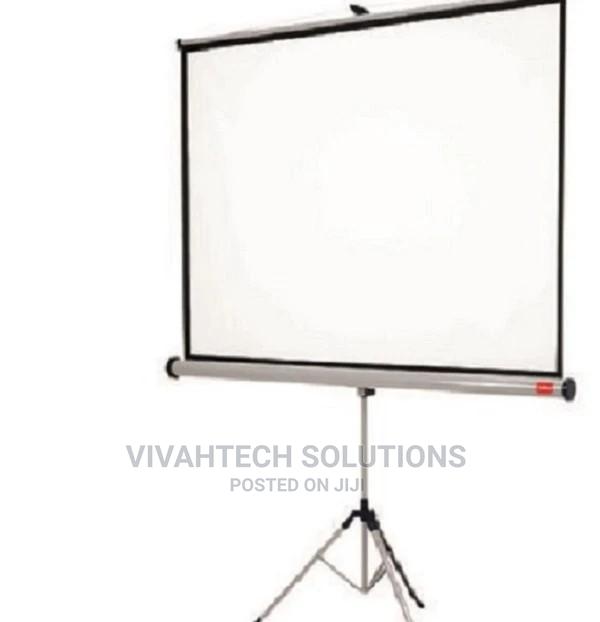 Targetter Tripod Projector Screen - main view